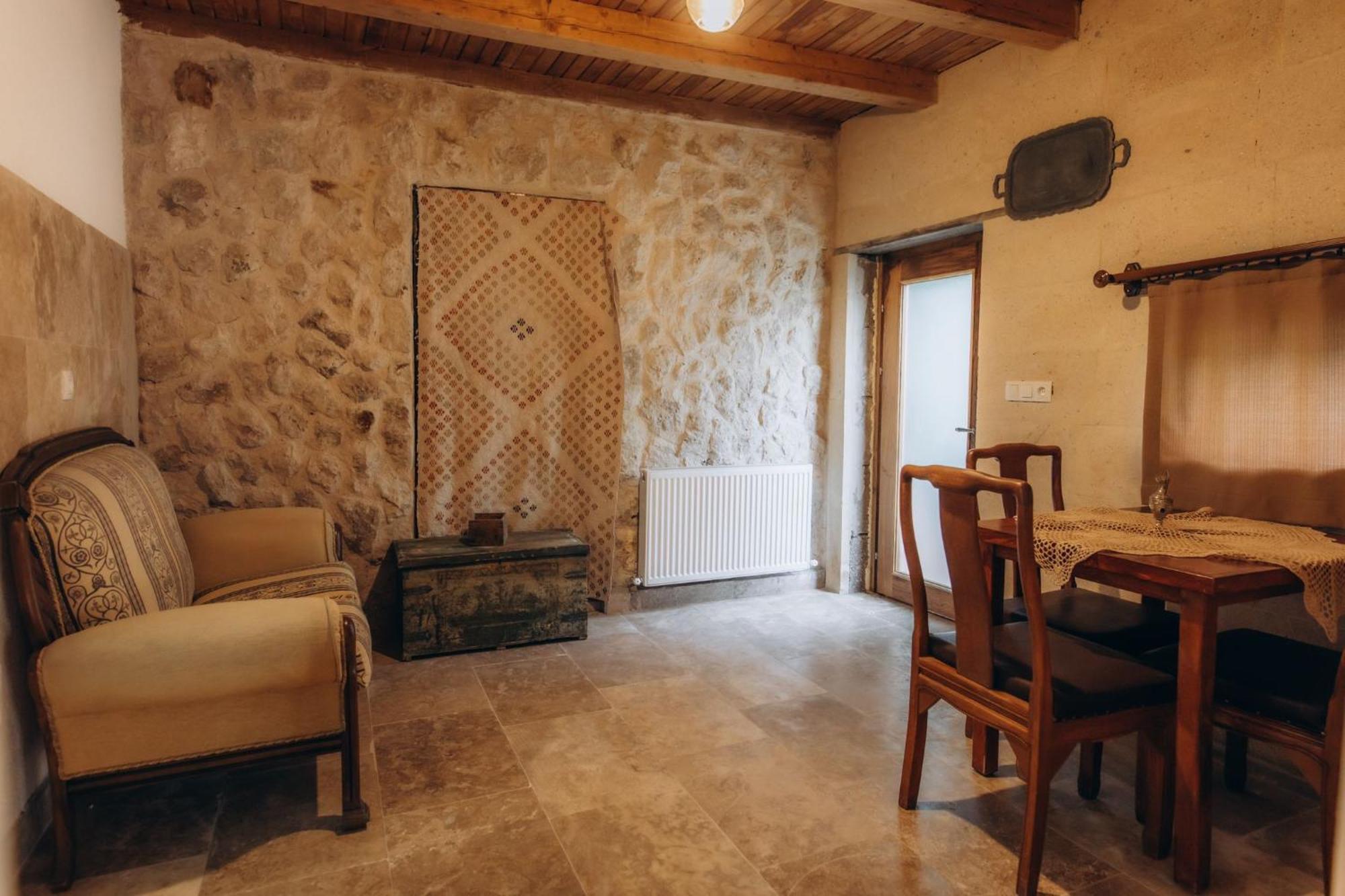 מלון אוצ'יסר Anatolia Raymonde Cave House מראה חיצוני תמונה