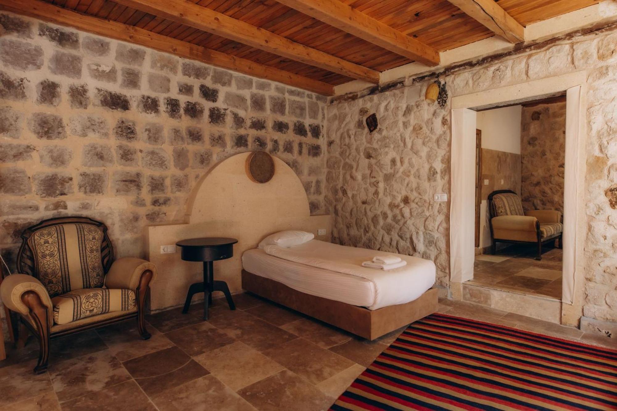 מלון אוצ'יסר Anatolia Raymonde Cave House מראה חיצוני תמונה
