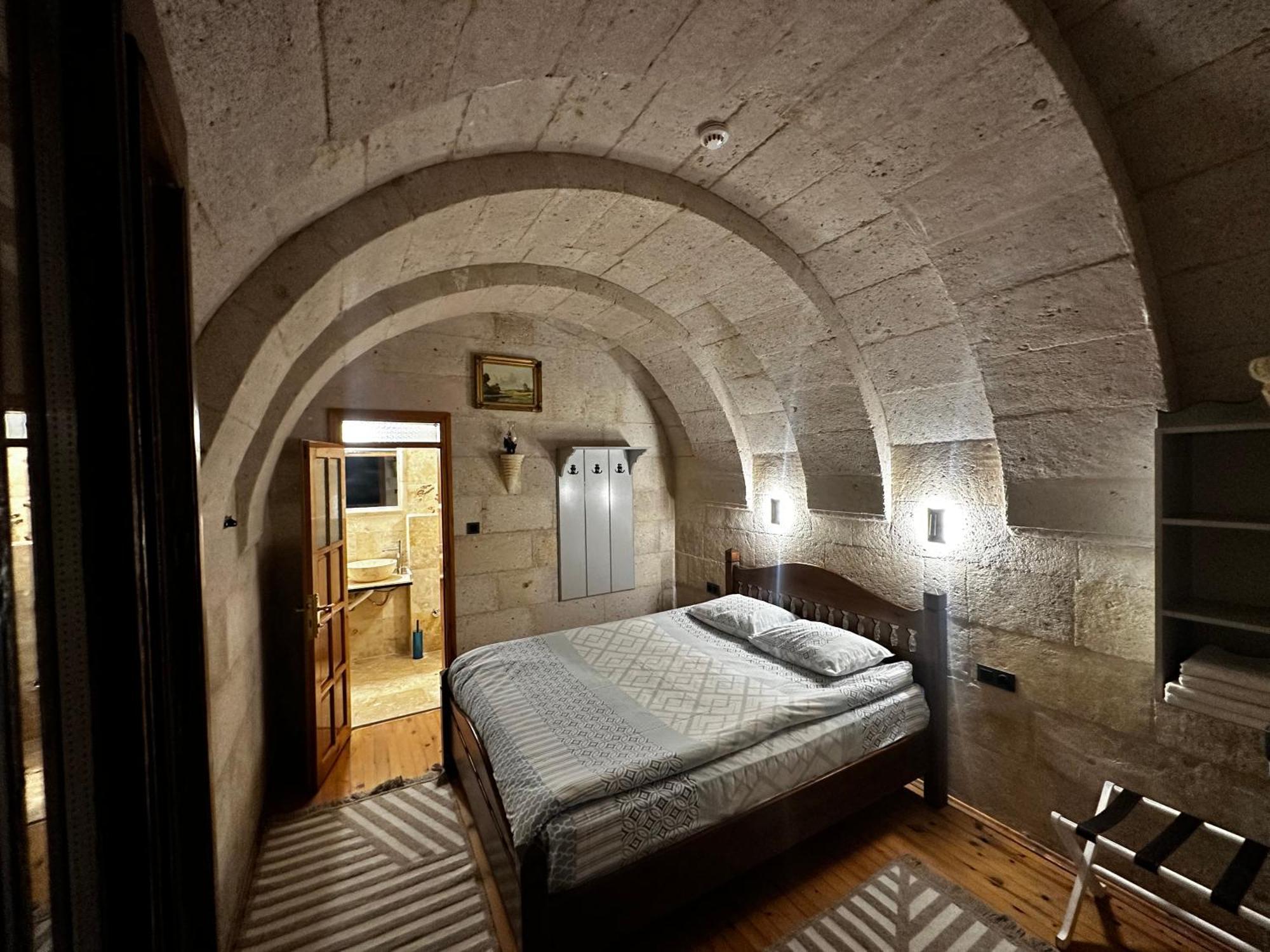 מלון אוצ'יסר Anatolia Raymonde Cave House מראה חיצוני תמונה
